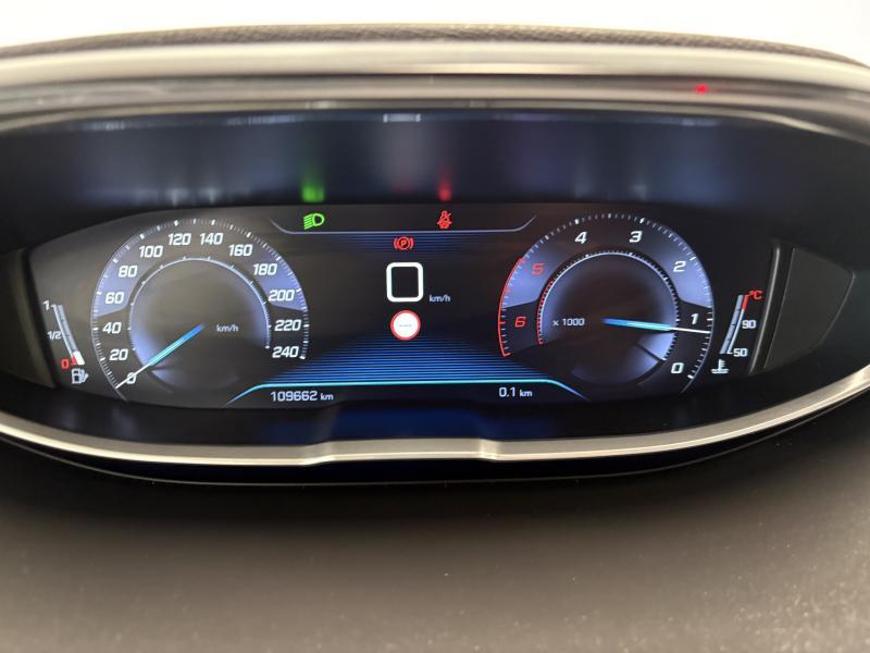 Image de la voiture Peugeot 5008