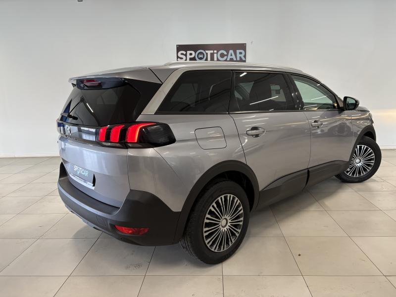 Image de la voiture Peugeot 5008