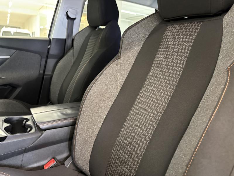 Image de la voiture Peugeot 5008