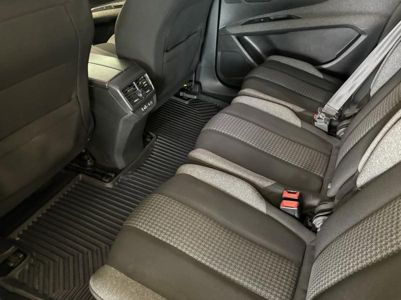 Image de la voiture Peugeot 5008