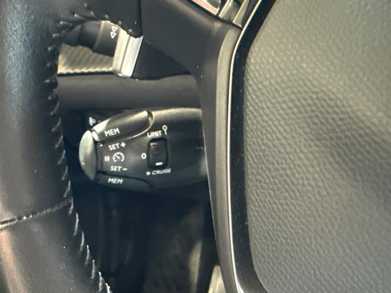 Image de la voiture Peugeot 2008