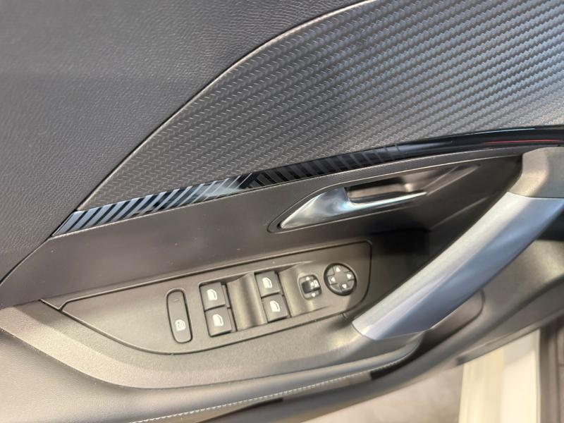 Image de la voiture Peugeot 2008