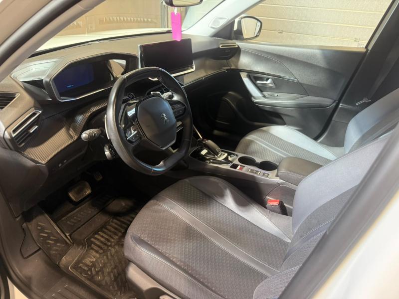 Image de la voiture Peugeot 2008