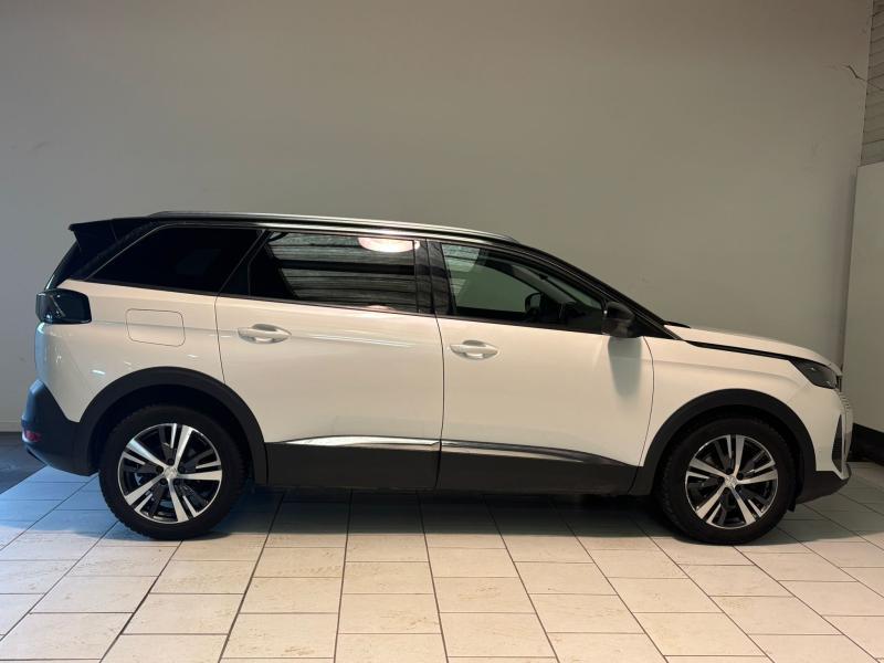 Image de la voiture Peugeot 5008