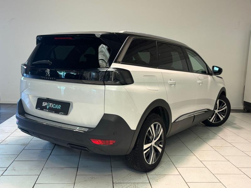 Image de la voiture Peugeot 5008