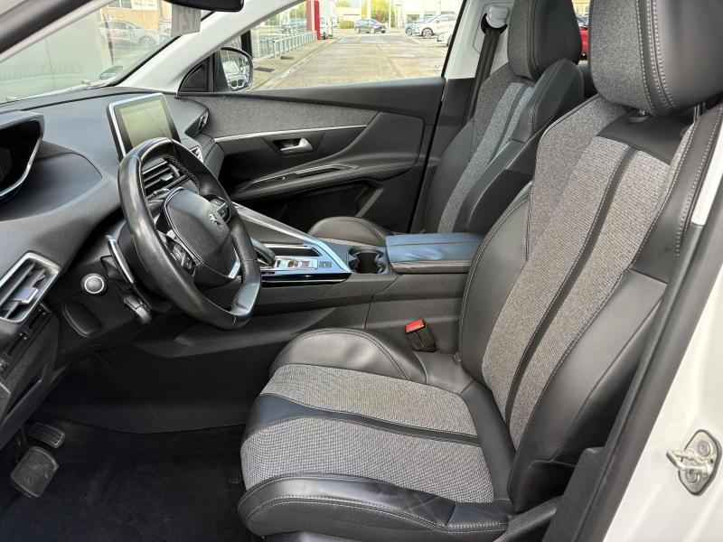 Image de la voiture Peugeot 3008