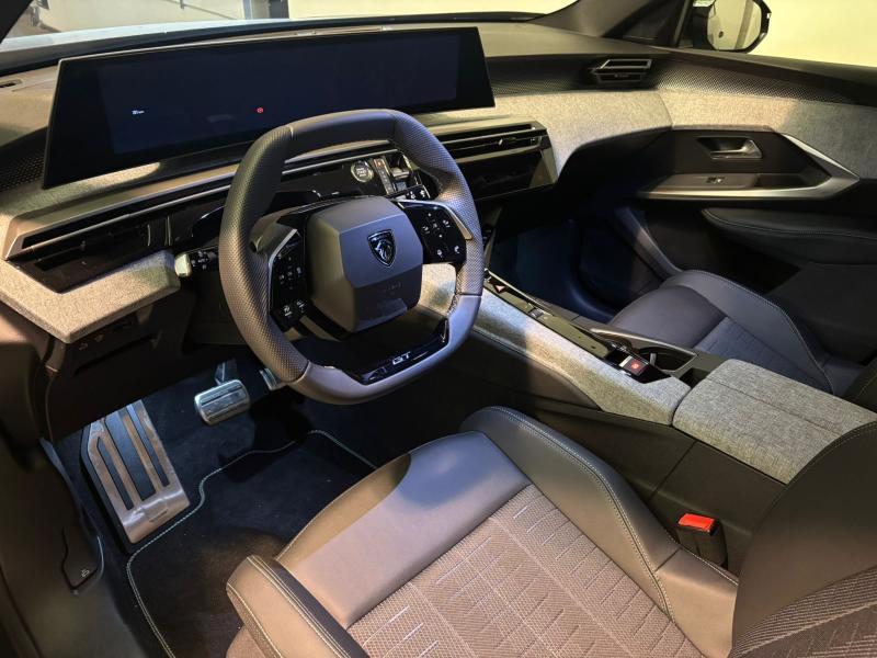 Image de la voiture Peugeot 5008