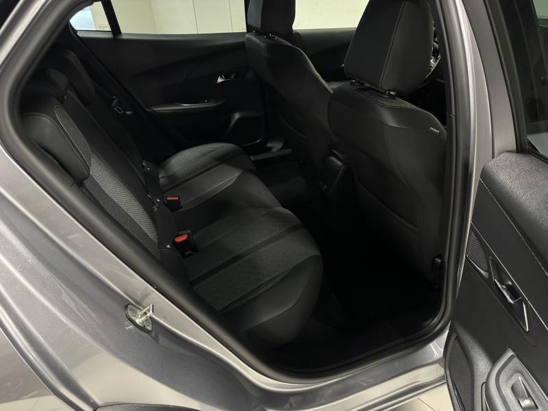 Image de la voiture Peugeot 2008