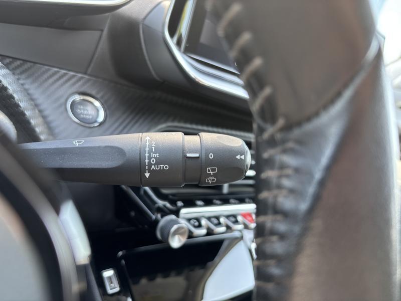 Image de la voiture Peugeot 2008