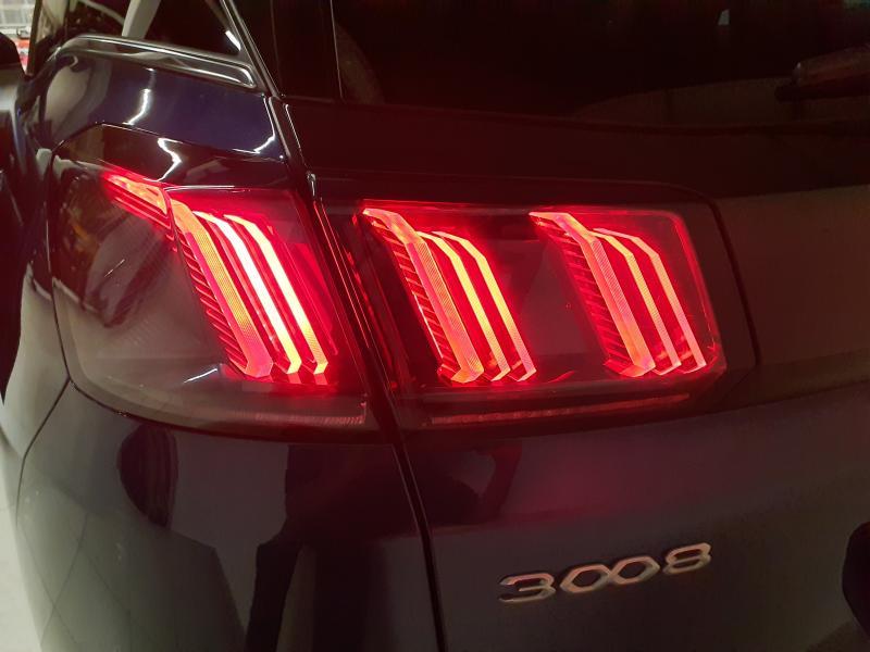 Image de la voiture Peugeot 3008