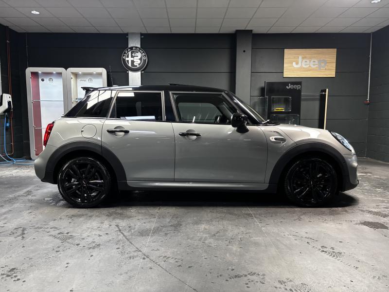 Image de la voiture MINI Cooper