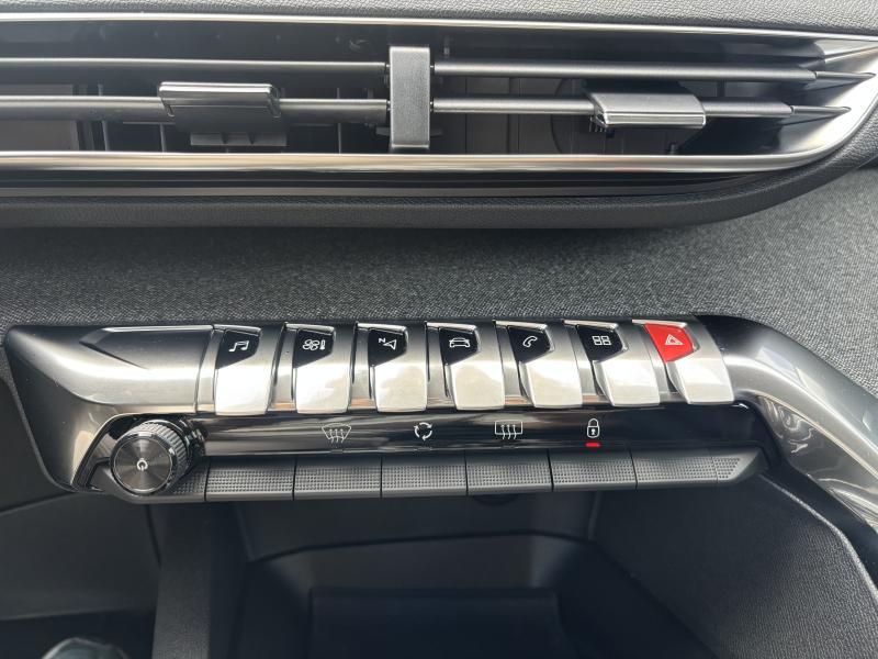 Image de la voiture Peugeot 3008