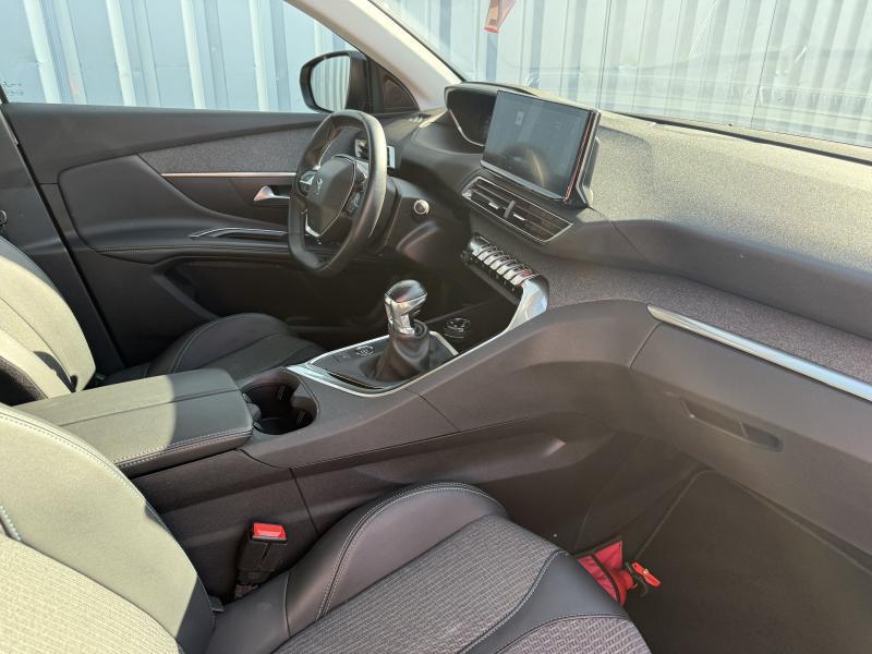 Image de la voiture Peugeot 3008