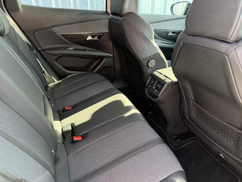 Image de la voiture Peugeot 3008