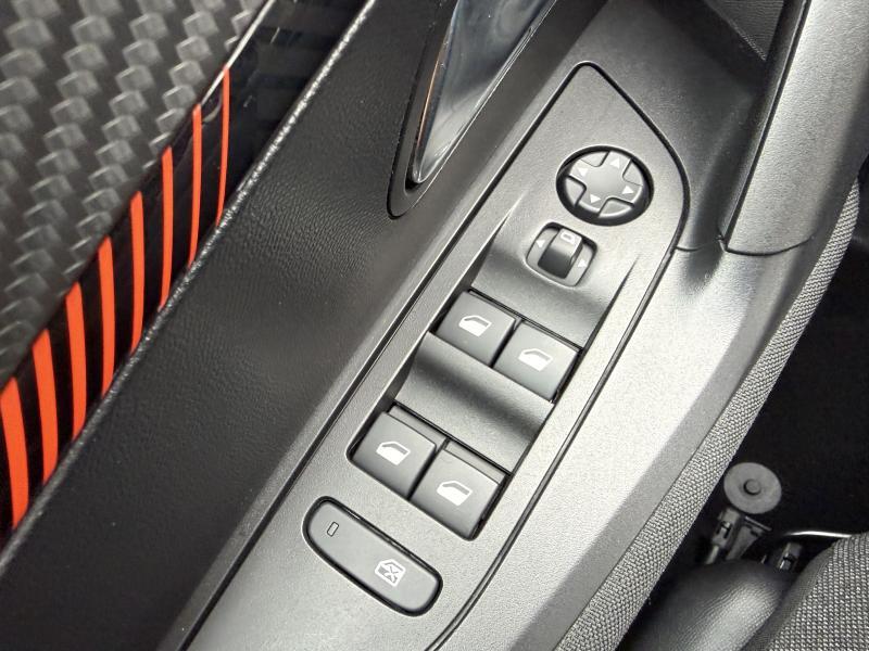 Image de la voiture Peugeot 2008