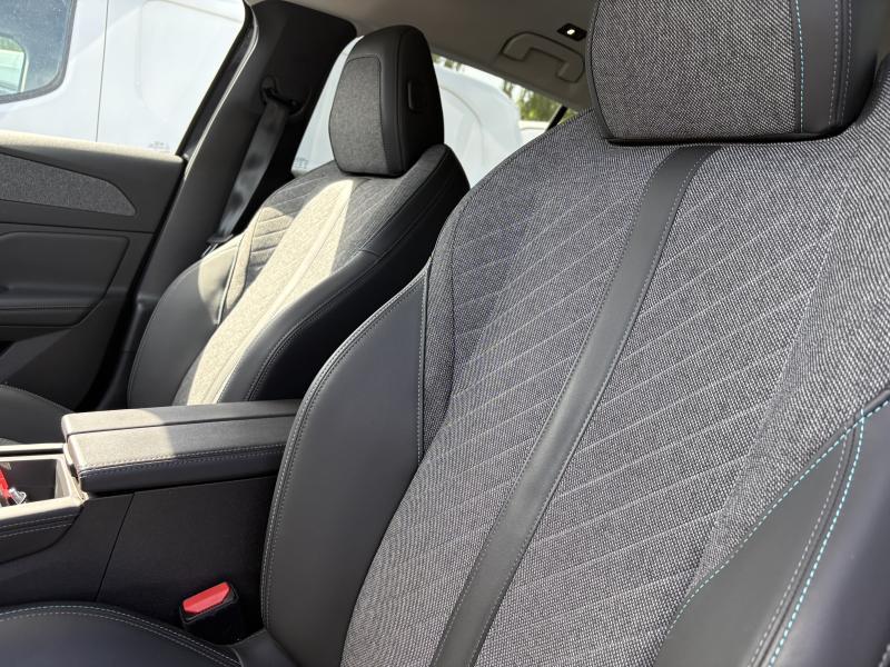 Image de la voiture Peugeot 408