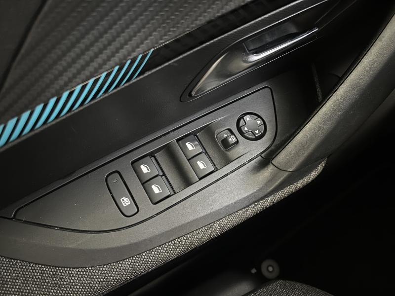 Image de la voiture Peugeot 2008