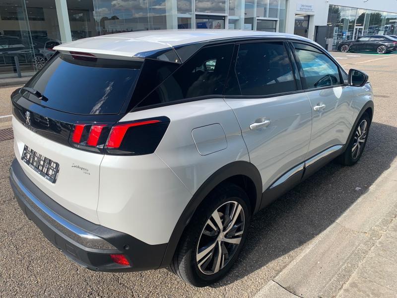 Image de la voiture Peugeot 3008