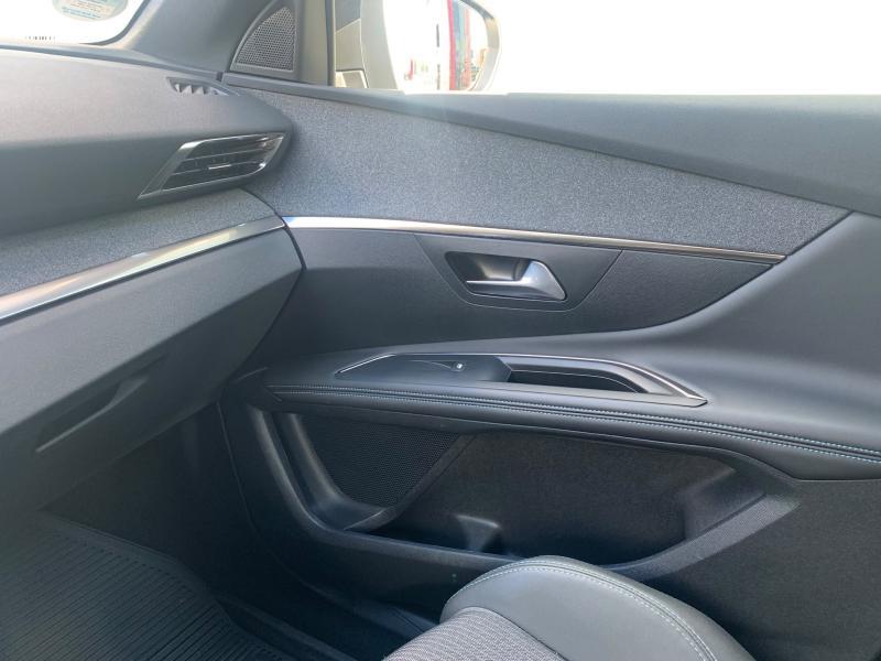 Image de la voiture Peugeot 3008