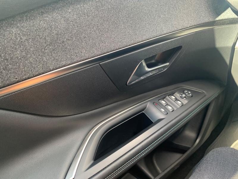 Image de la voiture Peugeot 3008