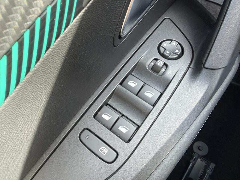 Image de la voiture Peugeot 2008