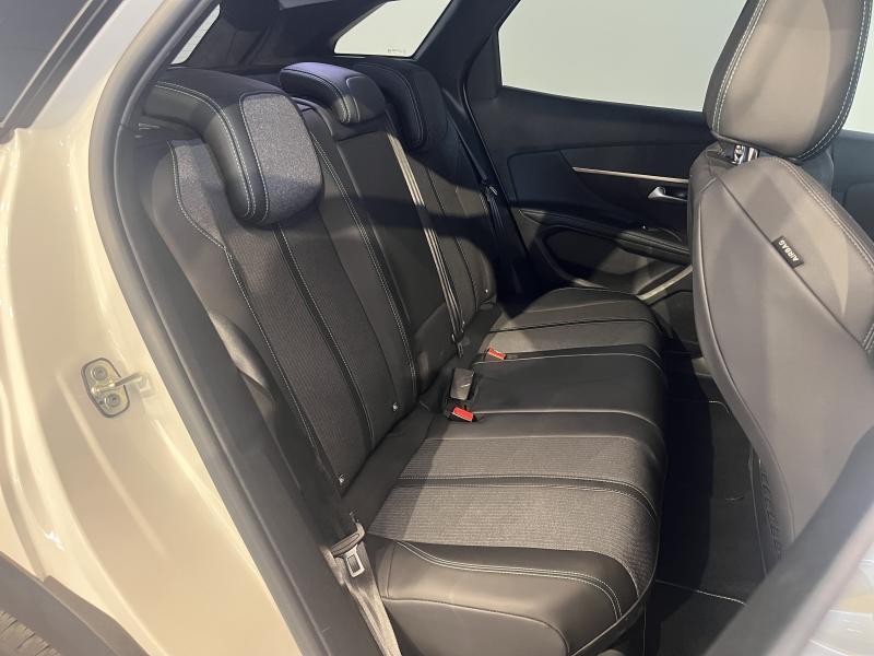 Image de la voiture Peugeot 3008