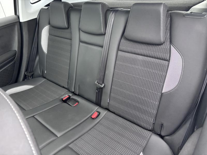 Image de la voiture Peugeot 2008