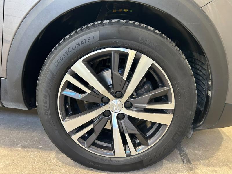 Image de la voiture Peugeot 5008