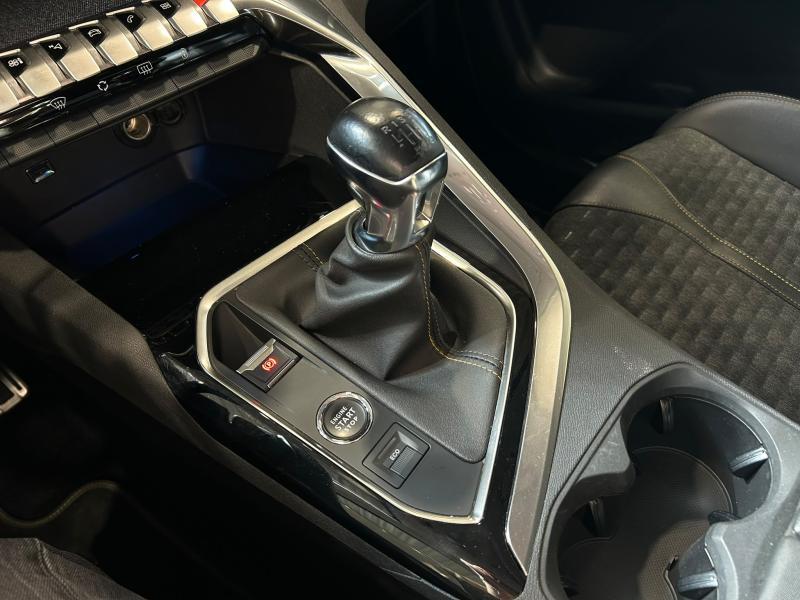 Image de la voiture Peugeot 5008