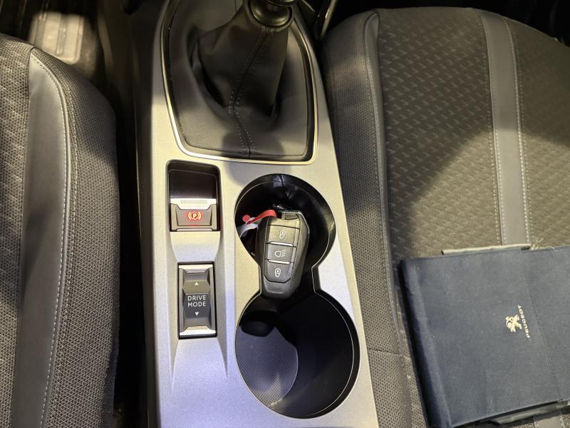 Image de la voiture Peugeot 2008
