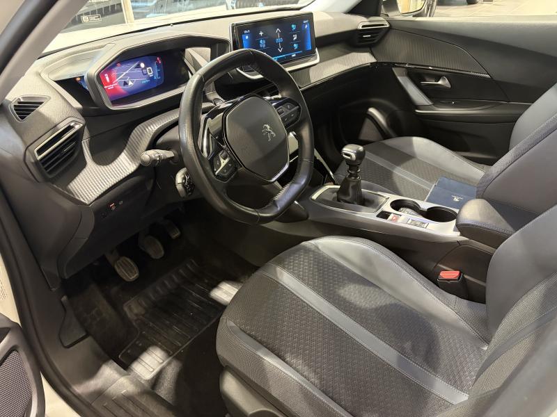 Image de la voiture Peugeot 2008