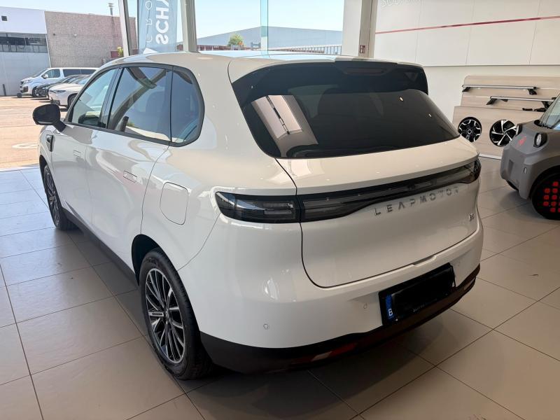 Image de la voiture Leapmotor B10