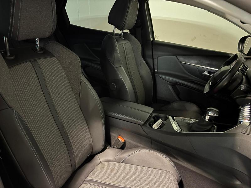Image de la voiture Peugeot 3008