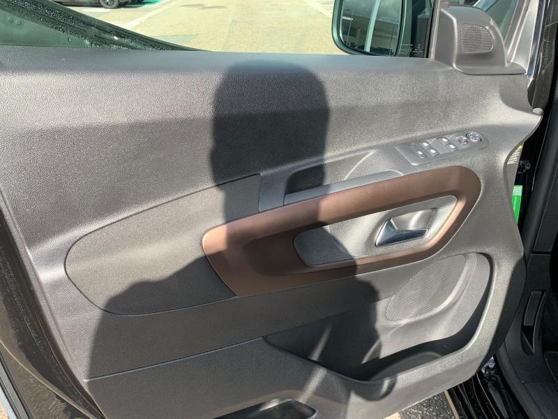 Image de la voiture Peugeot Rifter