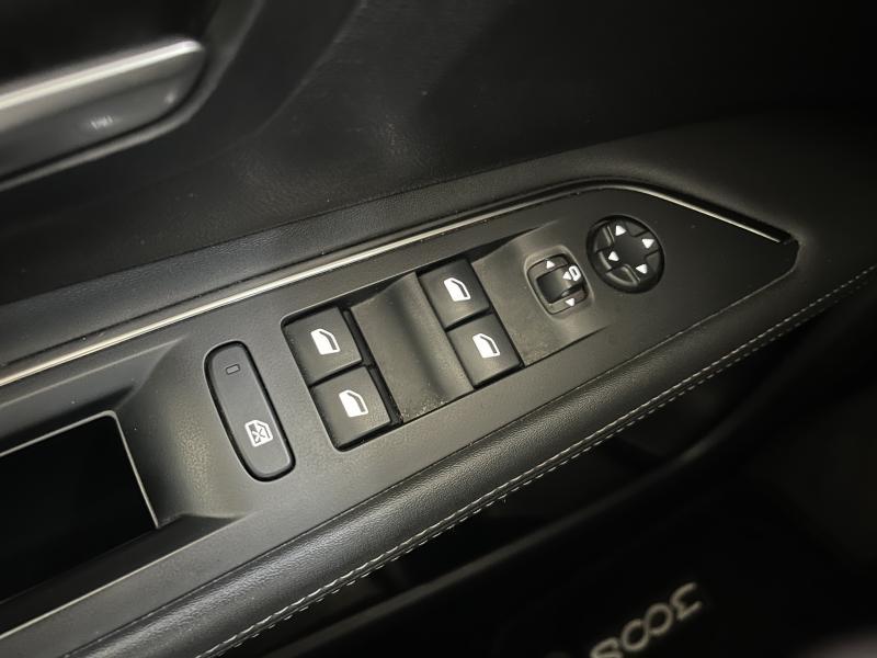 Image de la voiture Peugeot 3008