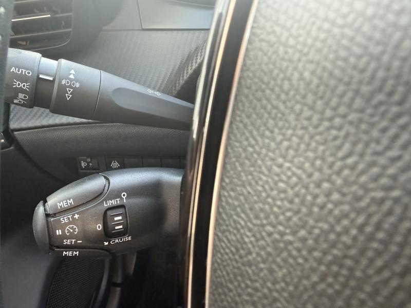 Image de la voiture Peugeot 2008