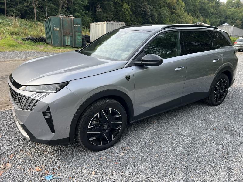 Image de la voiture Peugeot 5008