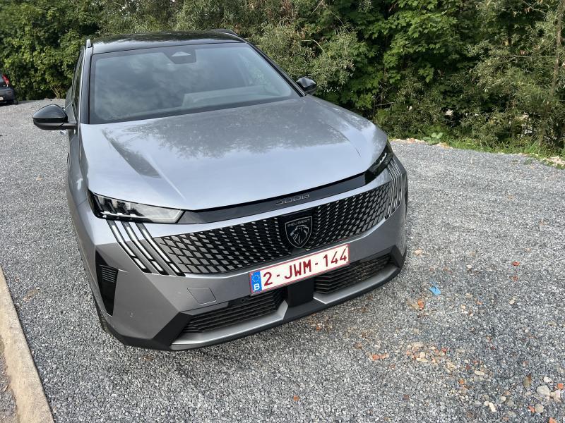 Image de la voiture Peugeot 5008