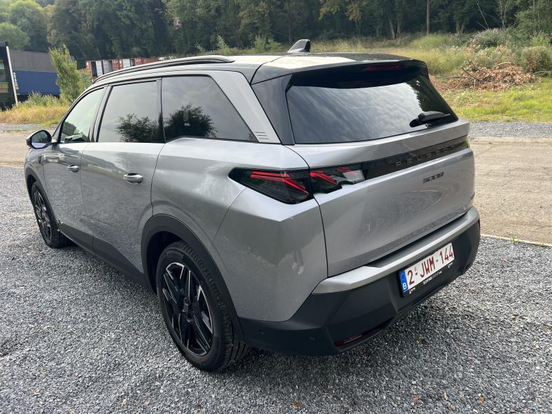 Image de la voiture Peugeot 5008
