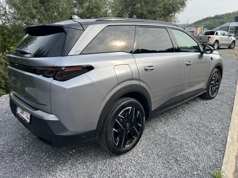 Image de la voiture Peugeot 5008