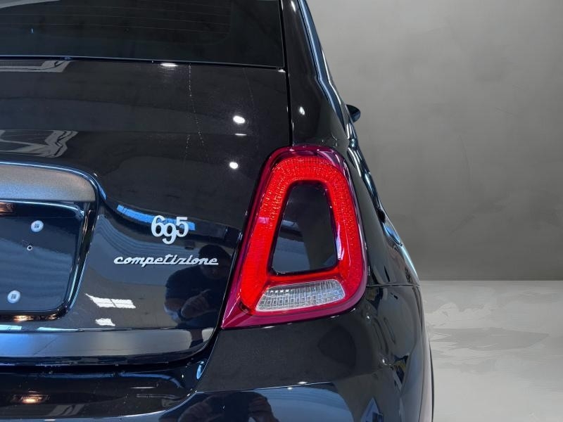 Image de la voiture Abarth 695