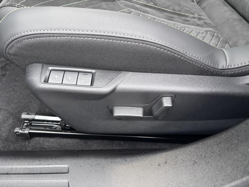 Image de la voiture Peugeot e-2008
