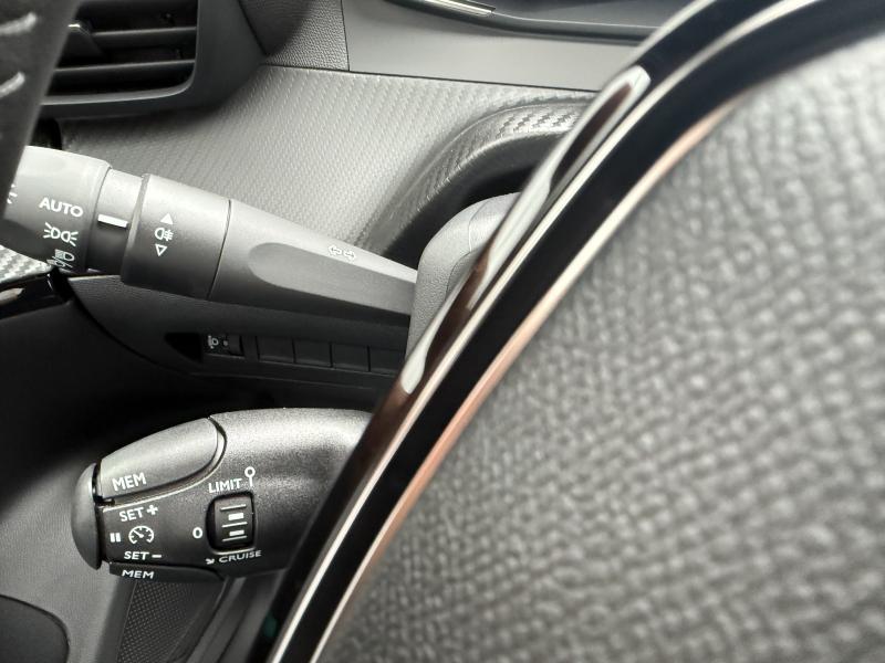 Image de la voiture Peugeot 2008