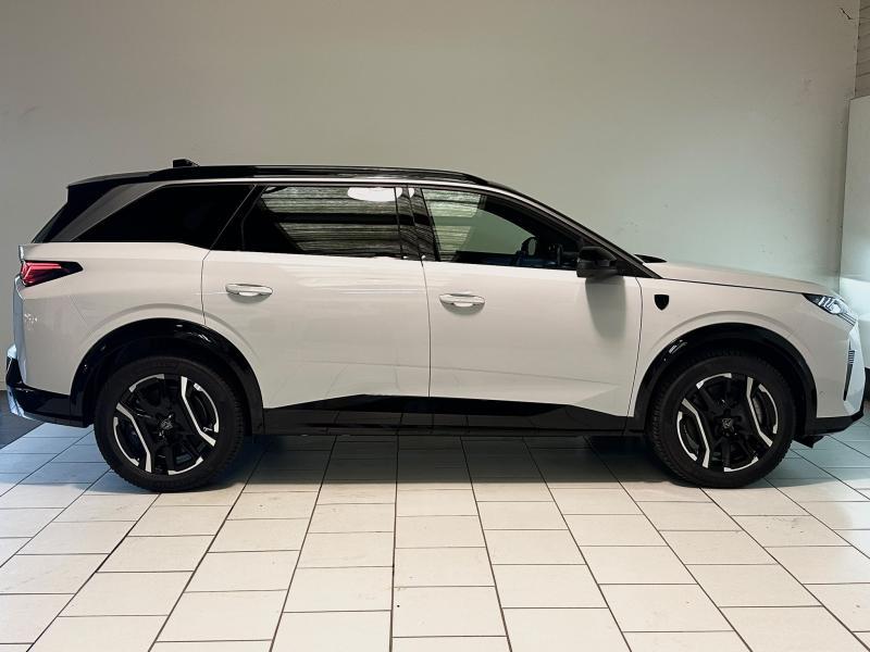 Image de la voiture Peugeot 5008
