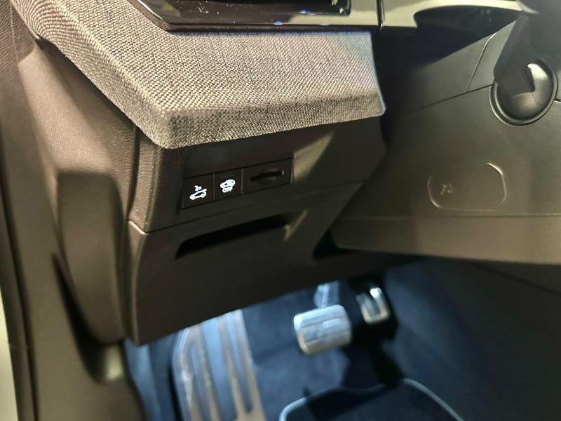 Image de la voiture Peugeot 5008