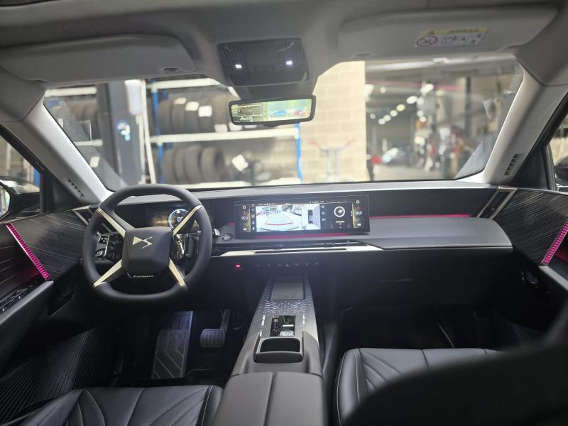 Image de la voiture DS Automobiles N°8