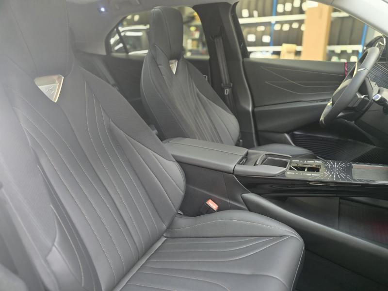 Image de la voiture DS Automobiles N°8