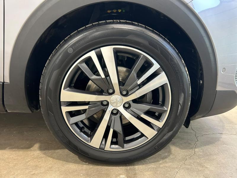 Image de la voiture Peugeot 5008