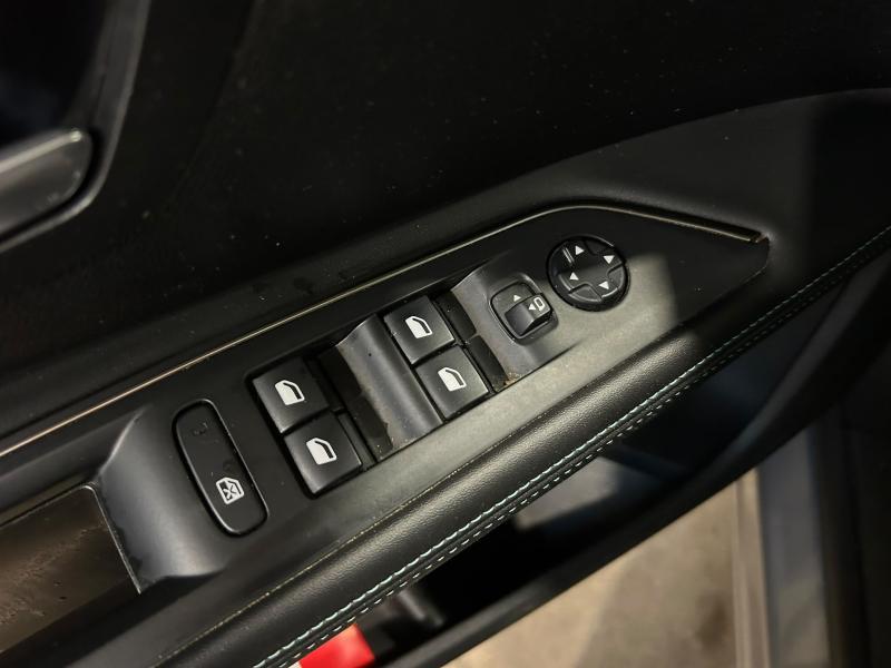 Image de la voiture Peugeot 5008
