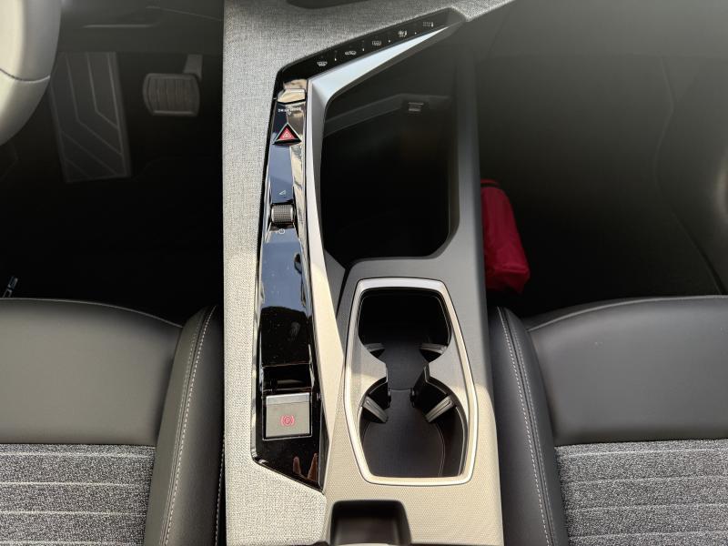 Image de la voiture Peugeot 5008